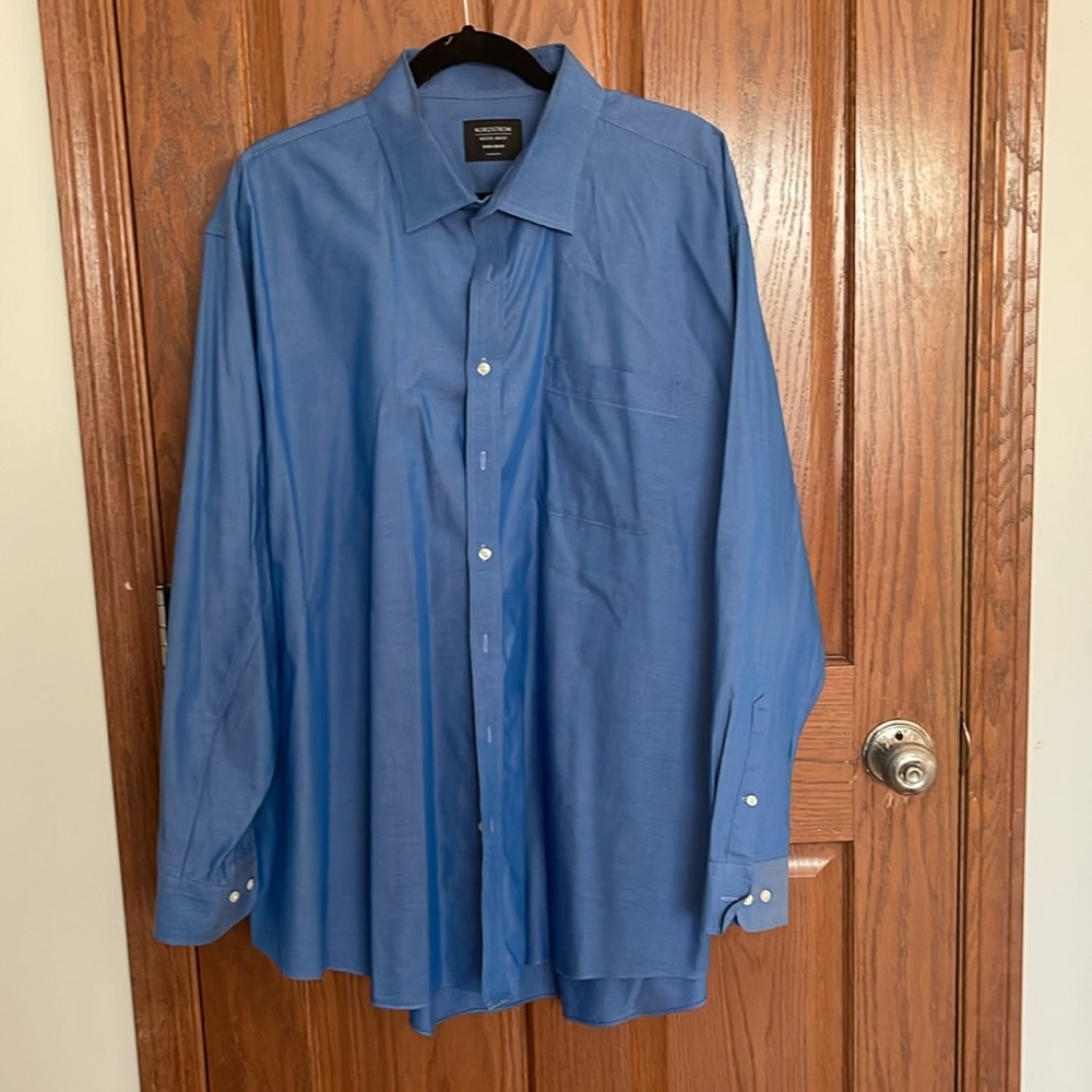 Men’s Nordstrom’s dress shirt